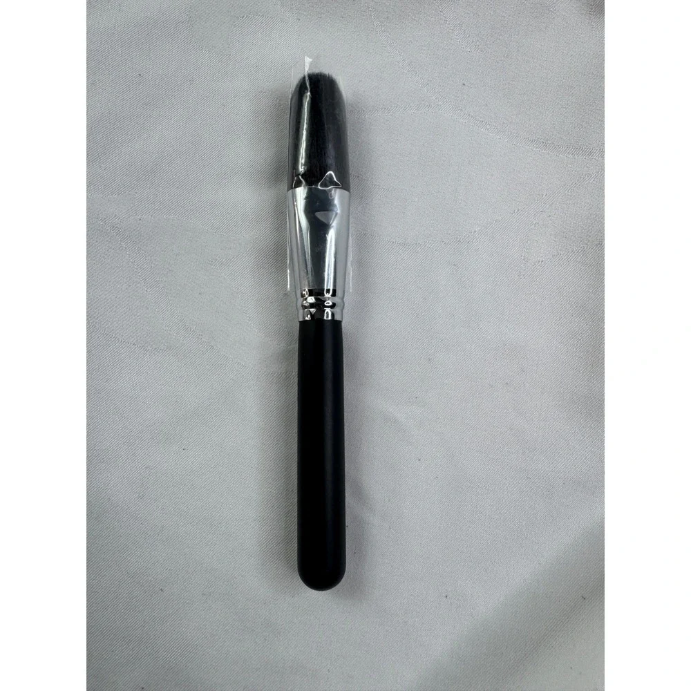 Morphe M553 Tapered Powder Brush Black Synthetic Bristles Makeup Tool